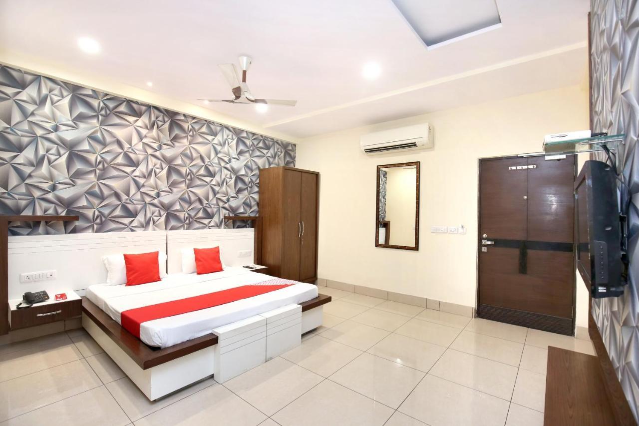 Hotel Grand M Lajjo Ludhiana Exterior foto