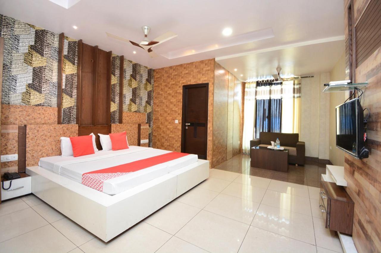 Hotel Grand M Lajjo Ludhiana Exterior foto