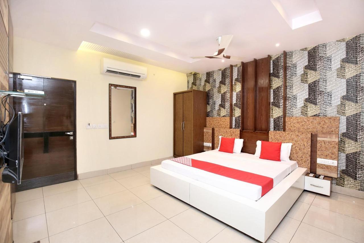 Hotel Grand M Lajjo Ludhiana Exterior foto