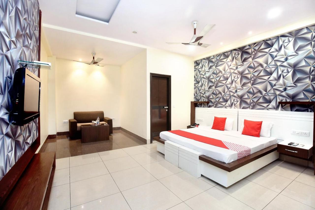 Hotel Grand M Lajjo Ludhiana Exterior foto
